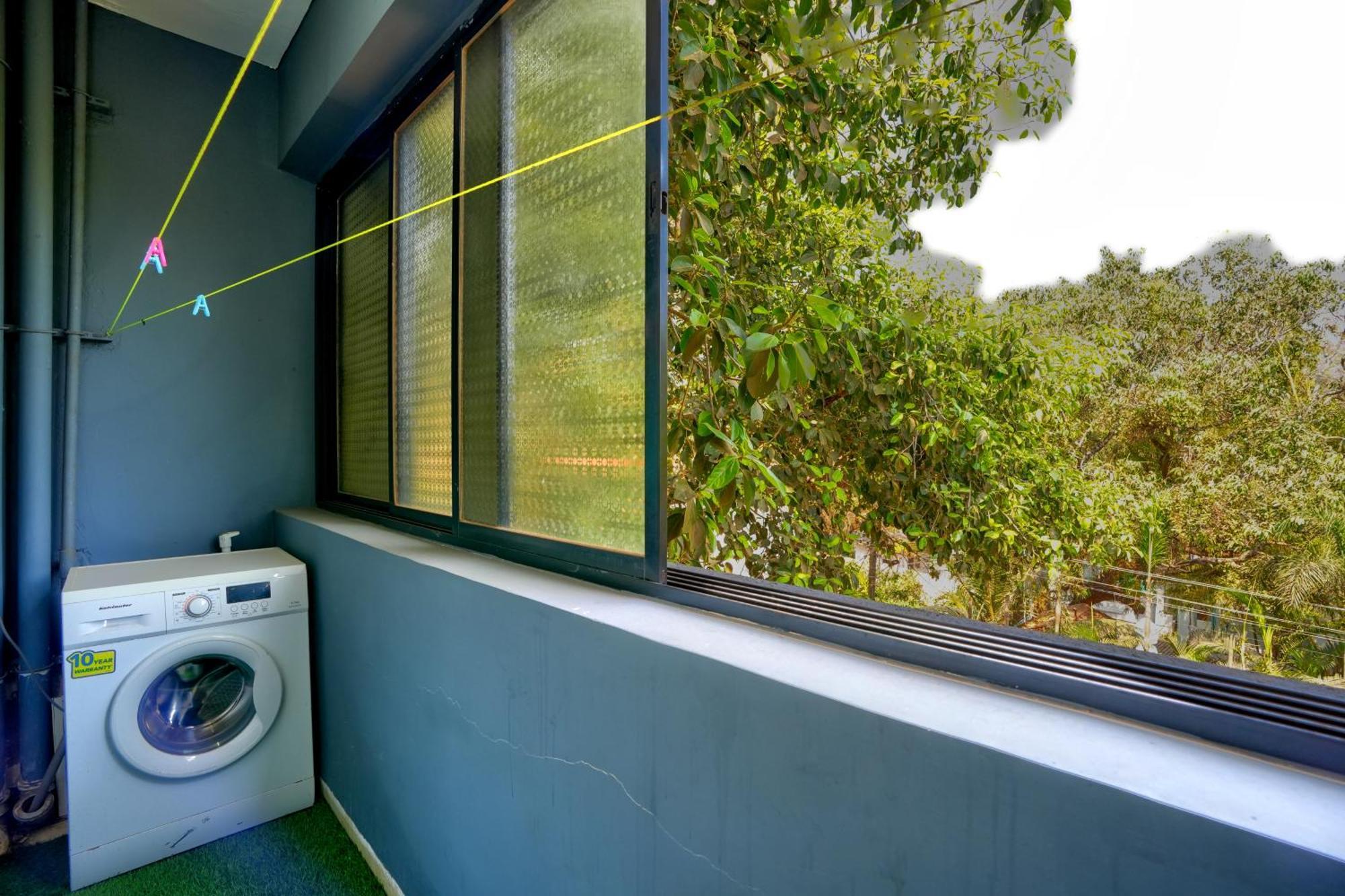 Luxurious Nirvana Apartments ヴァガトール エクステリア 写真