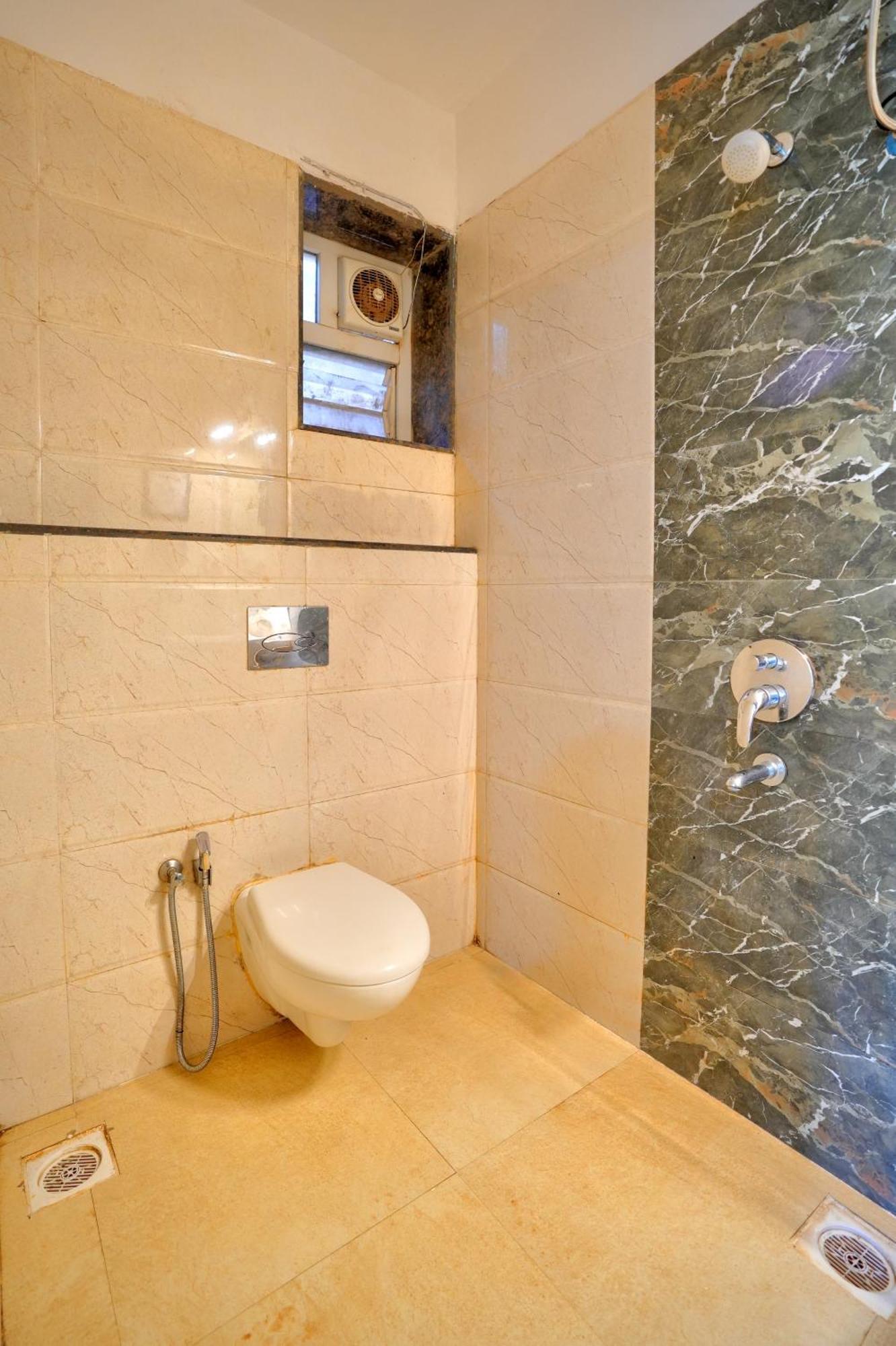 Luxurious Nirvana Apartments ヴァガトール エクステリア 写真