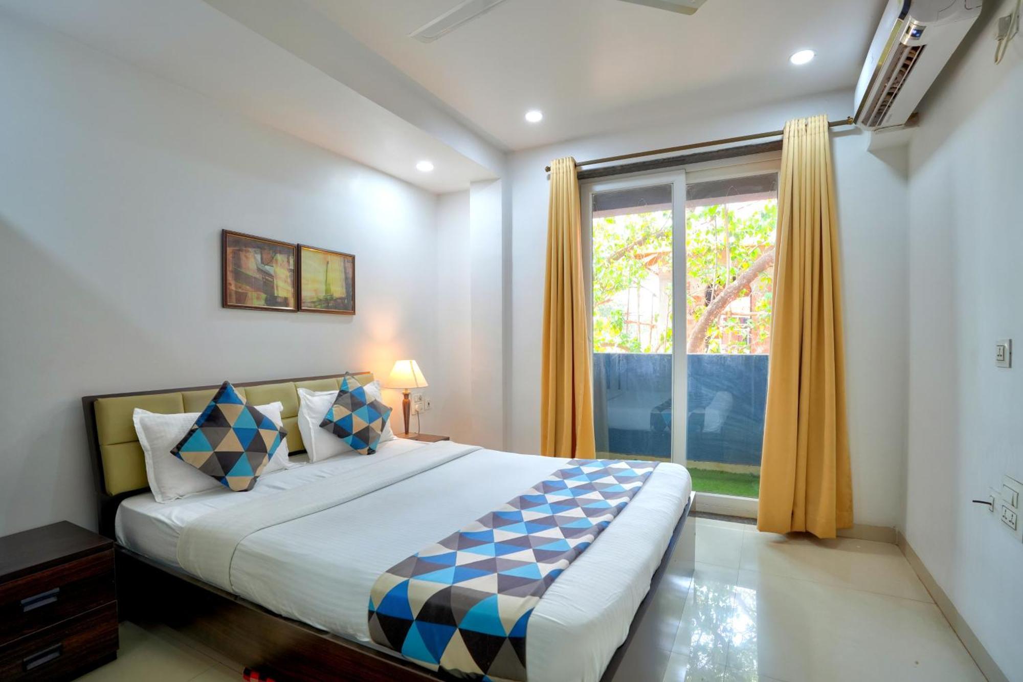 Luxurious Nirvana Apartments ヴァガトール エクステリア 写真